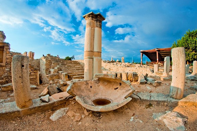 Aphrodite's Birthplace, Lefkara & Kourion Day Trip from Paphos - The vehicle and group experience