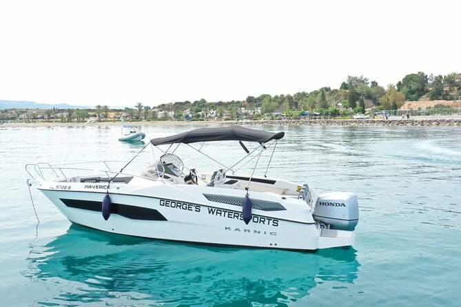 Exclusive line 225hp, self drive boat Karnic SL701 8.0m - Booking timing and weather rules