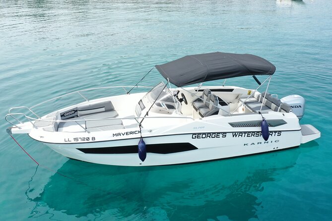 Exclusive line 225hp, self drive boat Karnic SL701 8.0m - Who will enjoy this boat hire most