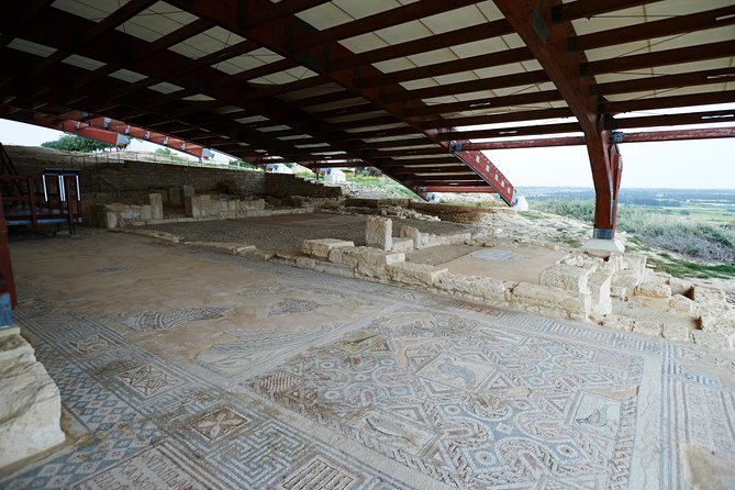 Kourion Ruins, Kolossi Castle and Winery Guided Visit from Paphos - Omodos and its guided village walk