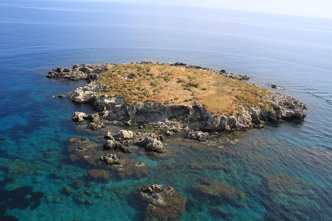 Luxury Eden 18 Private Self-drive boat hire to Blue Lagoon & more - Fontana Amorosa and ancient amphora