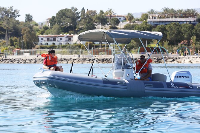 No Licence Private Self Drive Boat to Blue Lagoon +masks&snorkels - The feel of the boat for families and friends