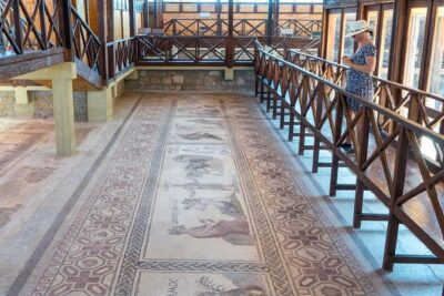 Pafos and Kourion Coach Excursion in Italian