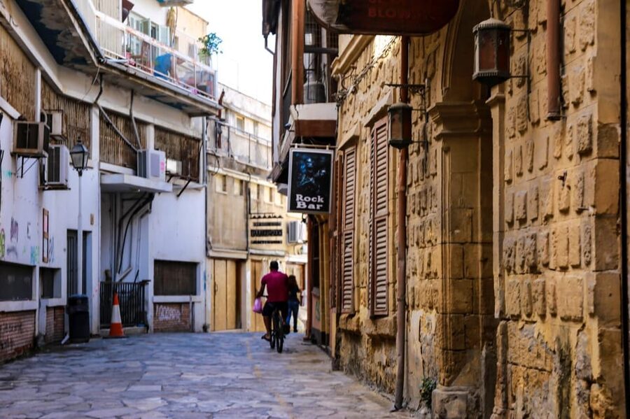 Paphos: Larnaca & Divided Nicosia Sightseeing Tour - Northern Nicosia lunch and limited free time