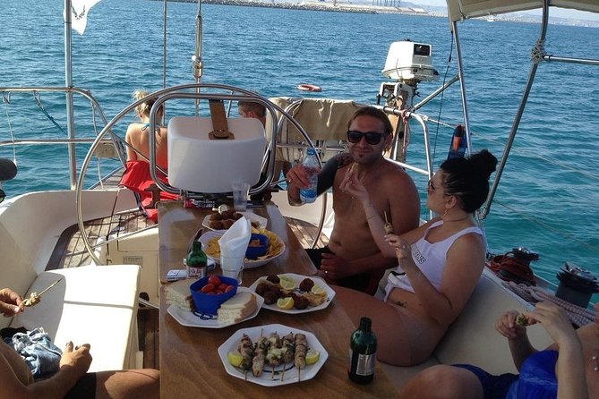 Private cruise with a sailing yacht Koursaros - The best way to plan your three hours