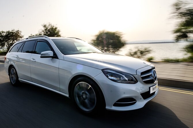 Private Transfer: Larnaca Airport to Protaras 1-14 pax - Finding the Driver at Larnaca Airport
