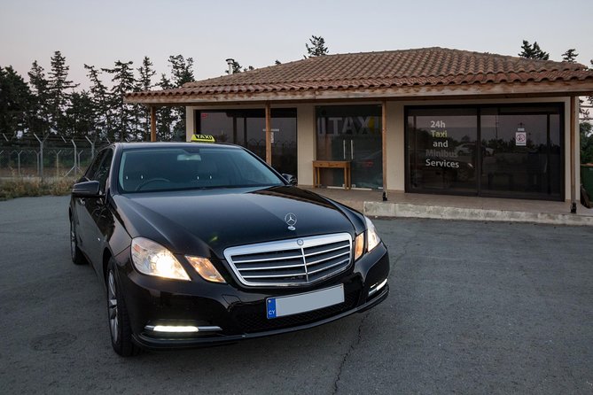 Private Transfer: Larnaca Airport to Protaras with return 1-14 pax - Finding Your Driver at Larnaca Airport