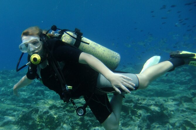 SCUBA DIVING first time experience - Shallow-water practice before the main session