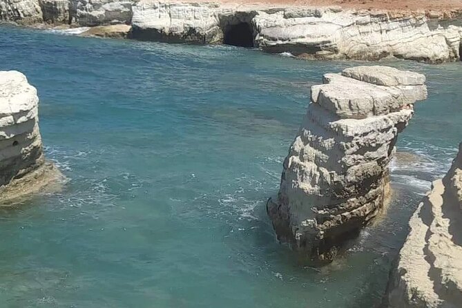 Sunday morning ride to Adonis Falls approx 3 hours - The Sunday-only Sea Caves stop
