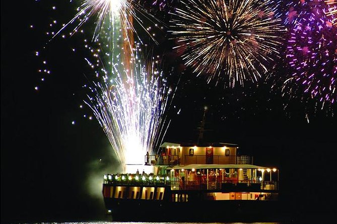 Wave Dancer Fireworks Night Cruise - Who should book the Wave Dancer?