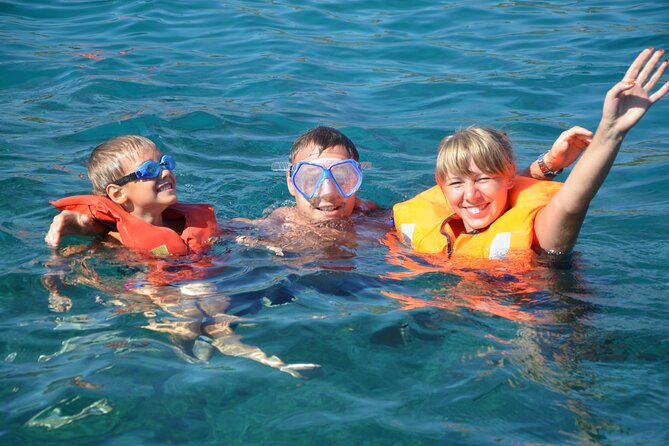 Wave Dancer Sunshine Full Day Cruise - All Inclusive - Live music, magic, and the water slide