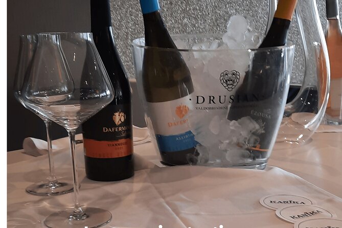 wine tasting at your villa - Why the private format changes the evening